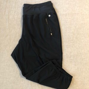 Lane Bryant Livi Black Capri Jogger Pant